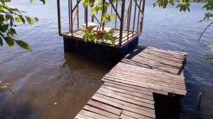 Плот на бочках. сборка на воде