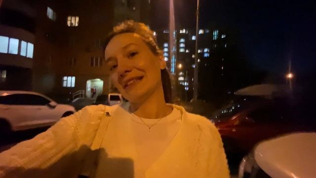 VLOG 6: модничаю, хожу в кино, покупаю косметику
