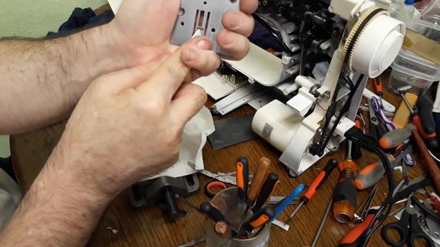 Privileg Nähmaschine - Modell 1510 - Stichplatte reparieren - صيانة ماكينة смотреть онлайн