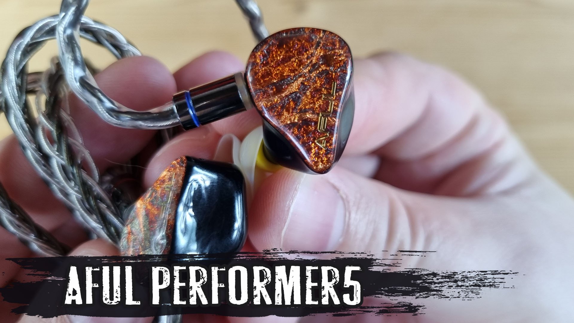 Роскошный бас: обзор гибридных наушников Aful Performer5 смотреть онлайн