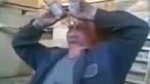 Мужик выпил сразу 2 бутылки Водки!