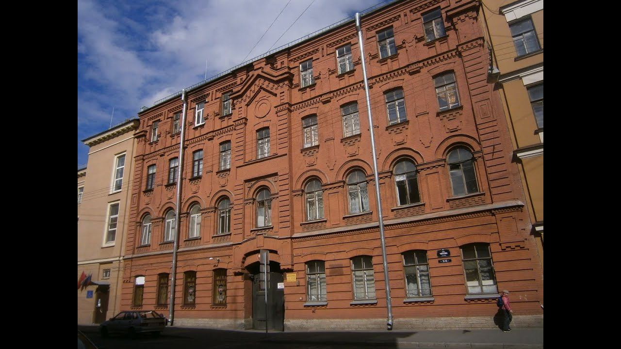 Почему у домов в Питере двойные номера? Ревизии для РеалПроекта. Торг уместен только в начале. смотреть онлайн