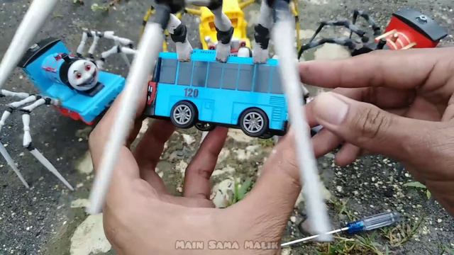 Merakit Mainan Kereta Api Choo Choo Charles, Thomas Exe dan Monster Bus Tayo Eater смотреть онлайн