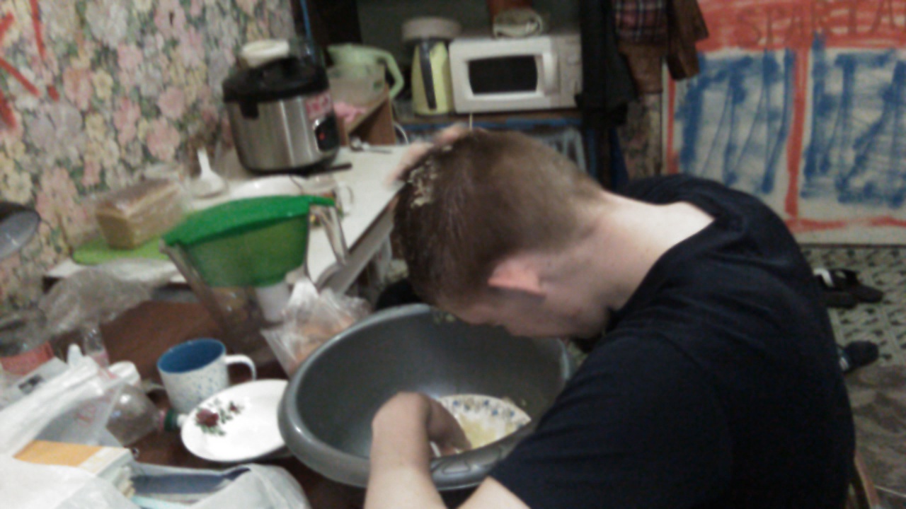 Нанесение маски из лука для волос смотреть онлайн