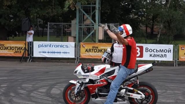 Автоэкзотика -  Crazy Bike Stunts мото трюки байкеров с девушкой