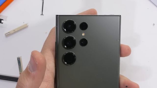 Galaxy S23 Ultra Durability Test – Close Your Eyes...