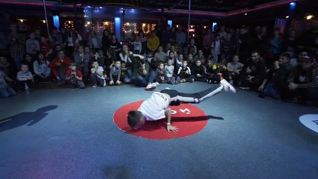 Йолка 2019 LD VS Лил Кирилл смотреть онлайн