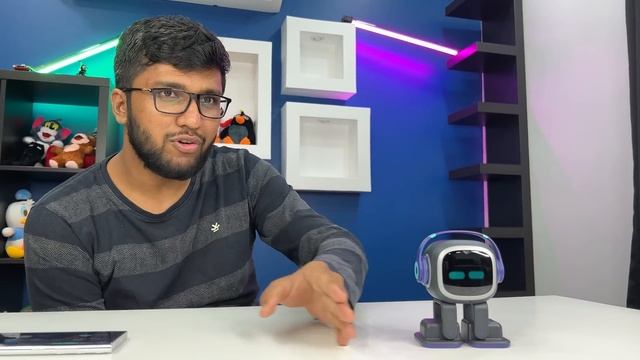 This Robot can do some SECRET TRICKS ! (Living Emo robot) смотреть онлайн