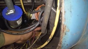 УАЗ 402 МОТР!! РЕМОНТ (УСТРАНЕНИЕ НЕПОЛАДОК) ДУМАЛ ЧТО КАРБЮРАТОР ИЛИ БЕНЗОНАСОС. А ОКАЗАЛОСЬ ПРОЩЕ