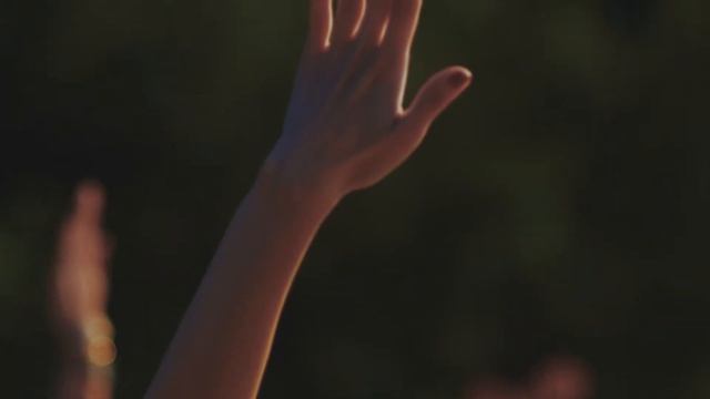 Йога-практика на природе под прекрасную мантру смотреть онлайн