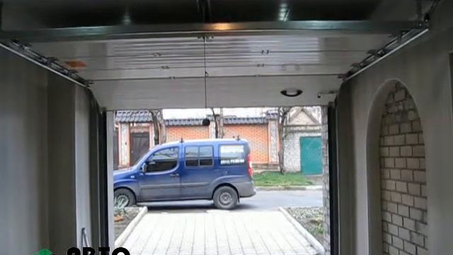 Автоматические секционные ворота Alutech 3 смотреть онлайн