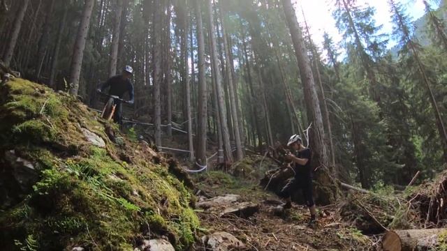 SQUIDVID - Enduro World Series Val di Fassa смотреть онлайн