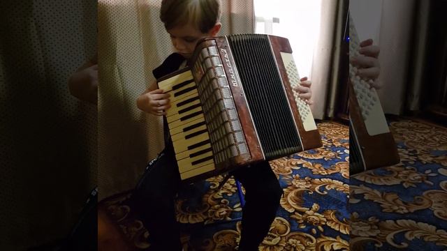 Аккардеон маленький вальс смотреть онлайн