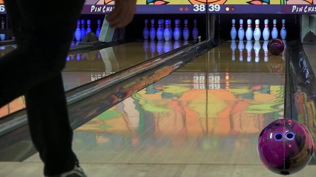 900 Global Afterburner Bowling Ball Review! | Smooth and hard hitting league option! смотреть онлайн