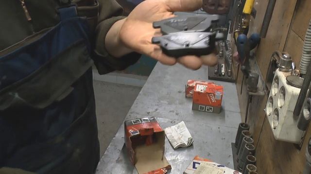 Тормозные колодки. Обзор №1 Toyota, TRW, NiBK.