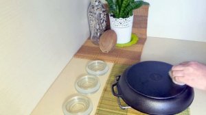 Как почистить чугунную сковороду!? Бабушкин метод!  Я В ШОКЕ!!! Смотреть до конца!