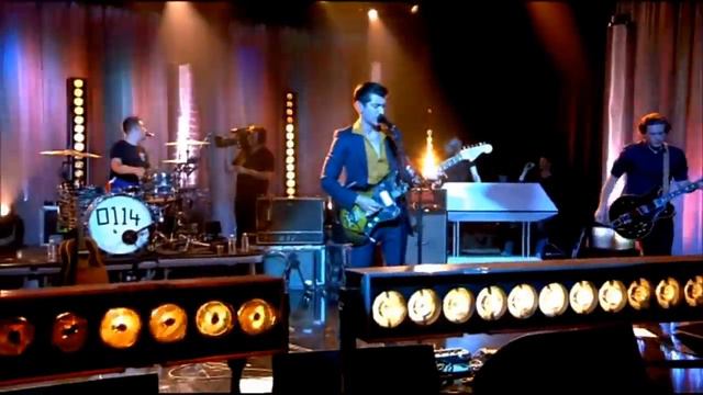 Arctic Monkeys - Knee Socks (Live)