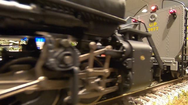 Running MASSIVE Lionel Steam Power! смотреть онлайн