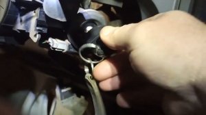 Меняем замок зажигания на Renault trafic 1.9 DCI.