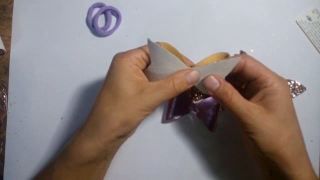 Очаровательные бантики с экокожи и глиттера / harming bows with eco-leather and glitter смотреть онлайн