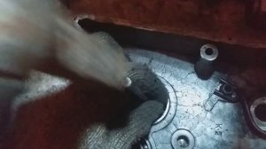Как поменять сальник вторичного вала иж юпитер!!!