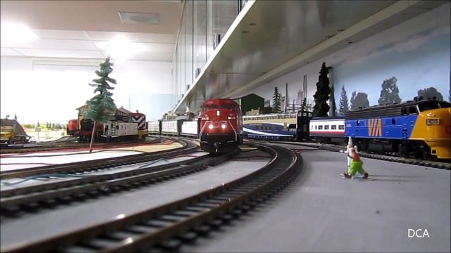 Trains on Tuesday 25th. September 2018. Bongo and Chopper go touring. смотреть онлайн