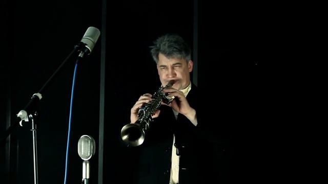 Playing the saxophone like a cornett смотреть онлайн