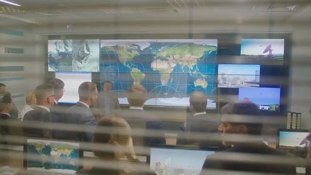 Валерий Фальков обсудил с коллегой из Объединенных Арабских Эмиратов создание в стране российского у смотреть онлайн