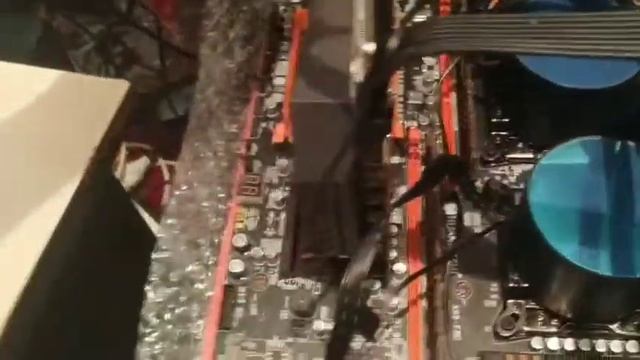 Huananzhi X99-F8D,2670 v3 Турбобуст, андервольтинг, не работает видеокарта, второй процессор, nvme. смотреть онлайн