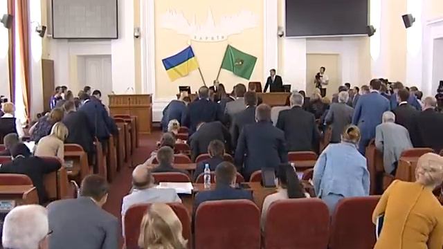 17.05.16 - Машиниста харьковского метро наградили почетной грамотой городского совета 2 смотреть онлайн