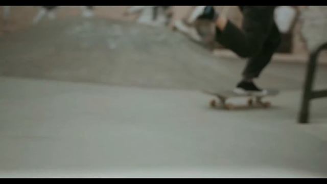 КЛАССНАЯ МУЗЫКА КЛАССНЫЕ ТРЮКИ НА СКЕЙТЕ смотреть онлайн