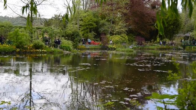 Claude Monet's Garden at Giverny - Vernon, France смотреть онлайн