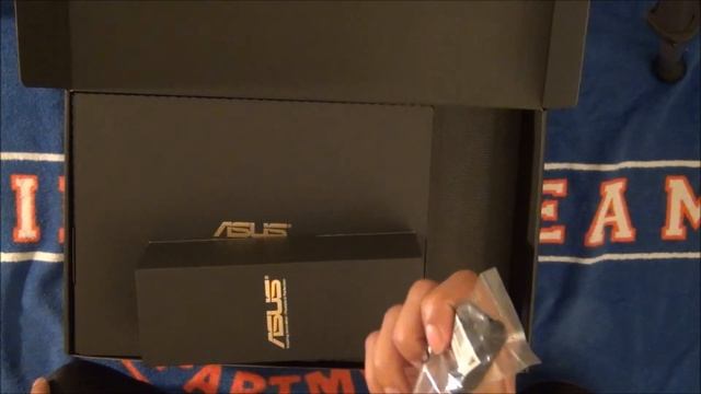 Asus Geforce GTX 560 OC Graphics Card Unboxing смотреть онлайн