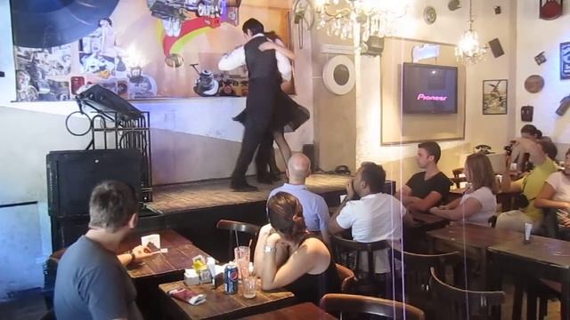 Танго в кафе Буэнос Айреса смотреть онлайн
