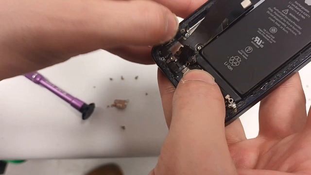 iPhone 12 mini Microphone & Charging Port Replacement Tutorial / Wymiana złącza ładowania смотреть онлайн