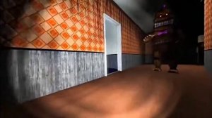 плюштрап убегает от кошмарных аниматроников под музыку я веселый таракан?