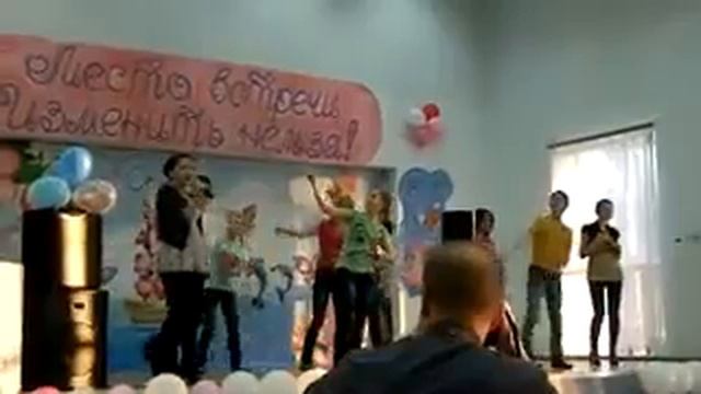 ВВВ в МОУ СОШ №1. Танец "Недетское время" смотреть онлайн
