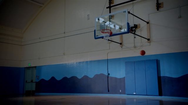 Space Jam: A New Legacy Takeover! Featuring LeBron and the Tune Squad! | Nike Playlist (S8E1) | Nik смотреть онлайн