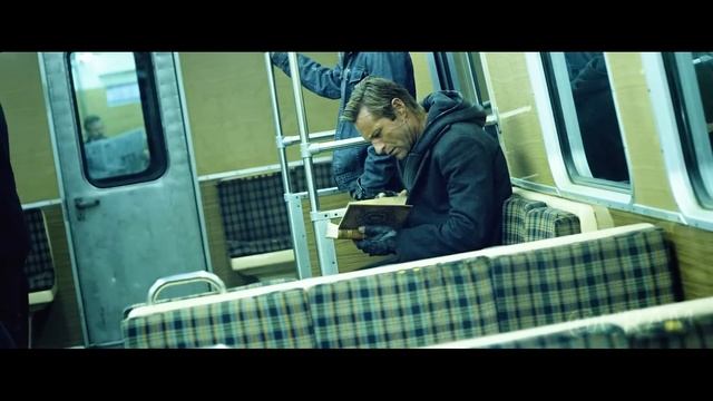 В этом мире человечество порабощено демонами а люди вживляют себе гены монстров чтобы выжить смотреть онлайн