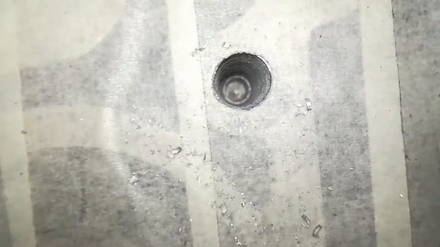 BMW 5 восстановление резьбы в блоке крепление ГБЦ смотреть онлайн