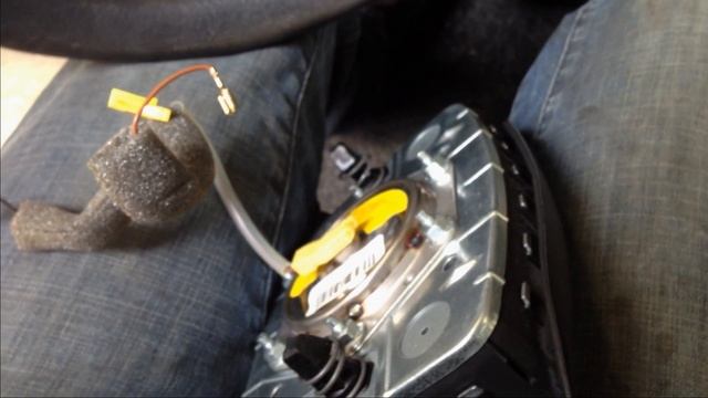 How to remove and replace the steering wheel on a Volkswagen Golf 4 смотреть онлайн