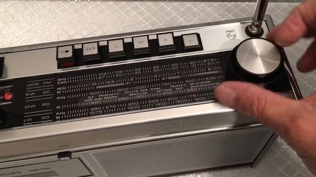 Philips RR 70 Radio Cassette Recorder MG смотреть онлайн