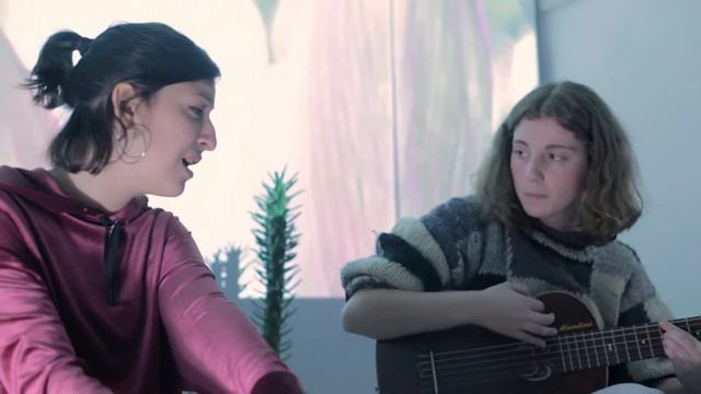 Male Greco y Valen Solé - SAM смотреть онлайн