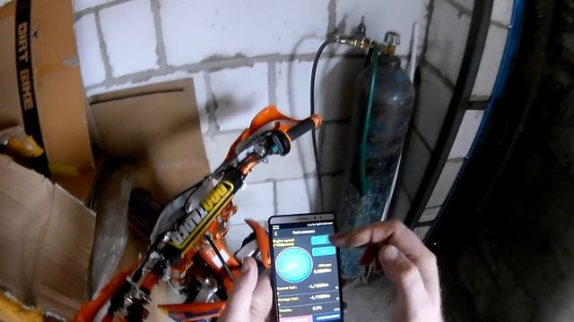 подключение инжектора к мобильному телефону на мотоцикле Avantis Enduro 250Pro смотреть онлайн