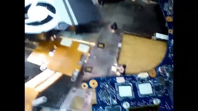 Разборка, чистка и замена термопасты asus gl552. Осторожно НИХКОЕ качество! смотреть онлайн