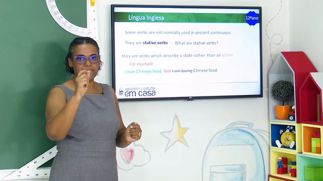 Present Simple E Present Continuous