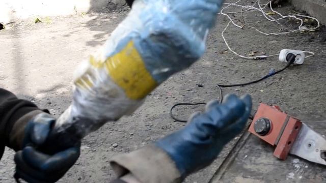 "Установка счетчика воды своми руками". ч.1 Как нарезать резьбу на трубе с водой. Замена водопровод смотреть онлайн