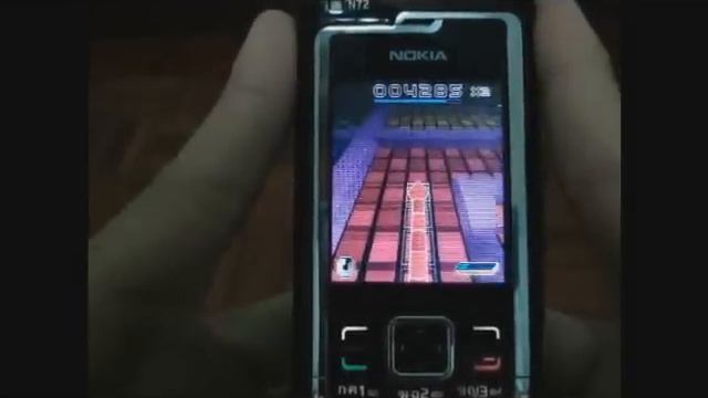 Snakes 3D running on Nokia N72 Thai [Level 30 Colour Check] смотреть онлайн