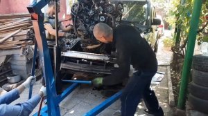 Снятие двигателя с АКПП без поднятия кузова дискавери 3  2,7д.