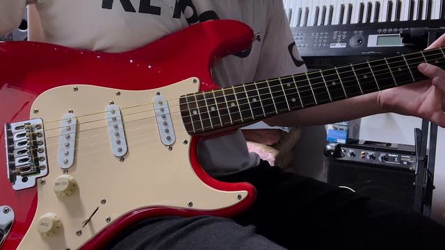 Squier Stratocaster: Bullet Strat Review смотреть онлайн